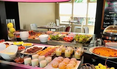 Campanile Clermont-ferrand ~ 2*