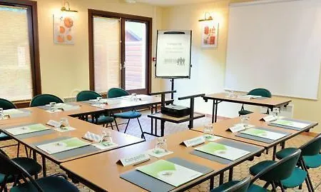 Campanile Clermont-ferrand ~ 2* Thiers