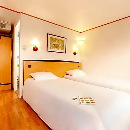 Hotel Campanile Clermont-ferrand ~