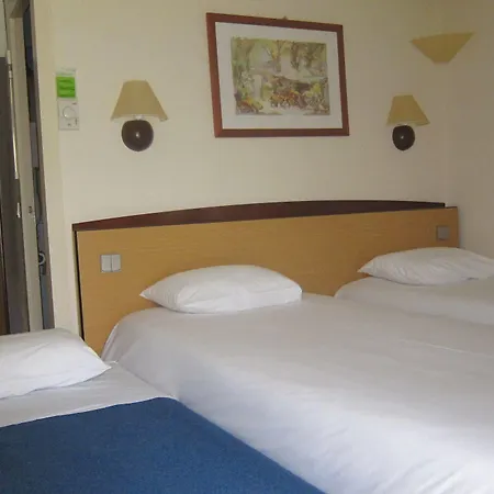 Hotel Campanile Clermont-ferrand ~