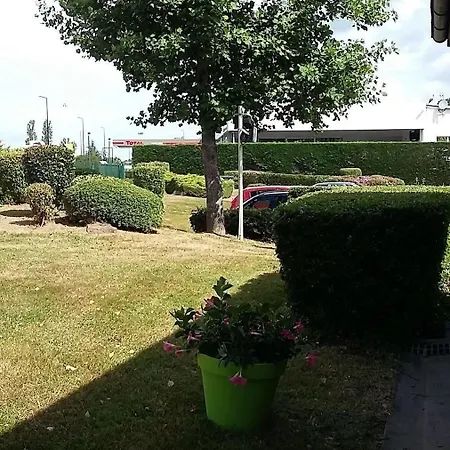 Hotel Campanile Clermont-ferrand ~