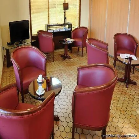 فندق Campanile Clermont-ferrand ~ تيير