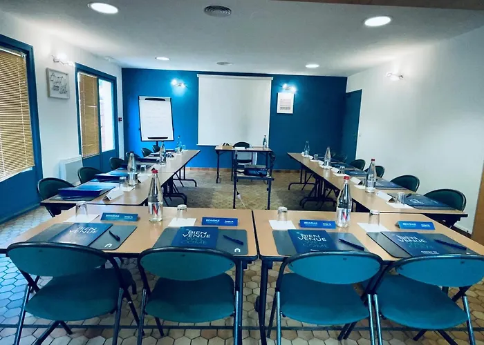 Campanile Clermont-ferrand ~