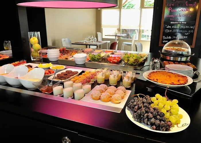 Hotel Campanile Clermont-ferrand ~