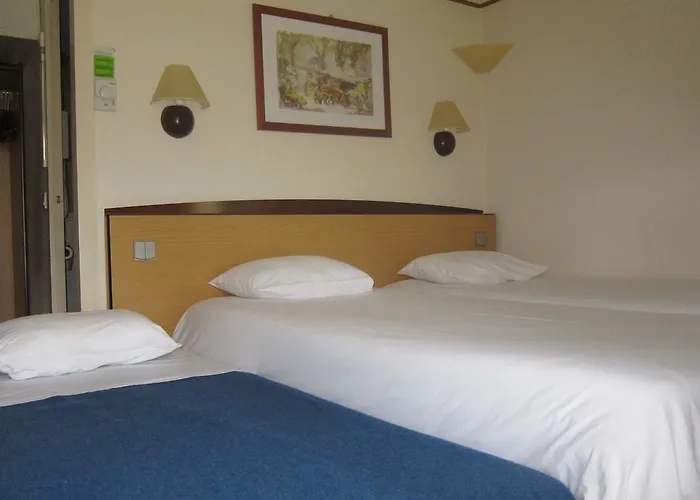 Hotel Campanile Clermont-ferrand ~ 2*