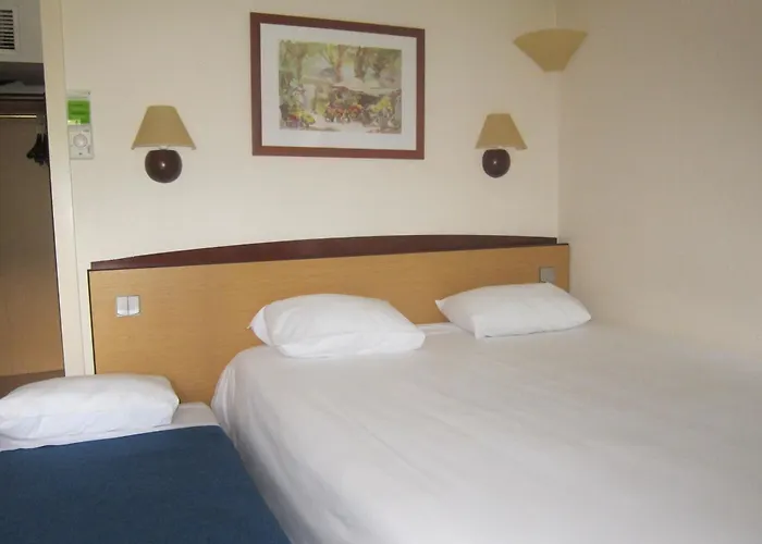 Campanile Clermont-ferrand ~ Thiers