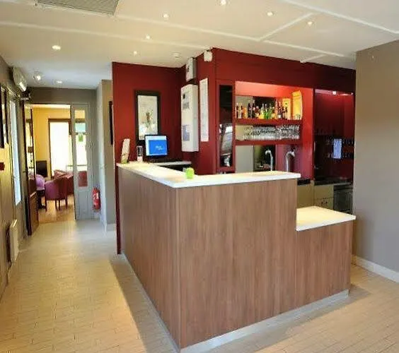 Campanile Clermont-ferrand ~ 2*