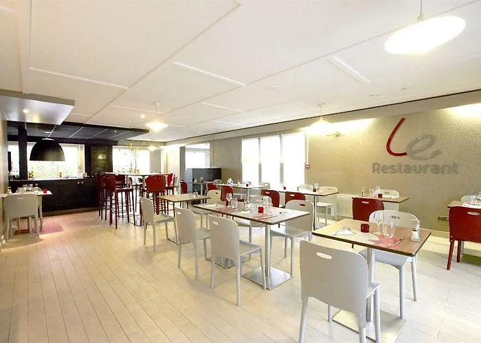 Hotel Campanile Clermont-ferrand ~ 2*